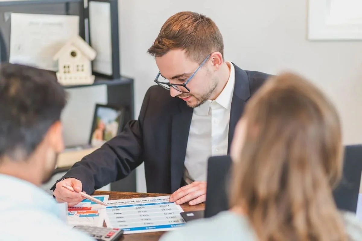 cuánto debes ganar para comprar una casa